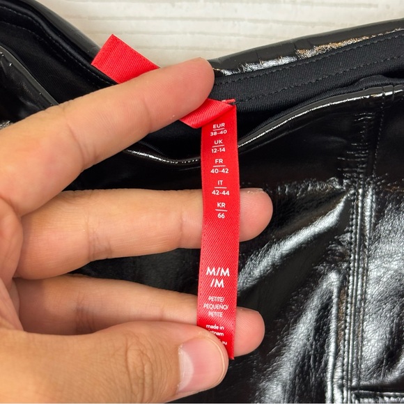 SPANX Faux Leather Liquid Gloss Black Moto Leggings Size Medium - Picture 3 of 7